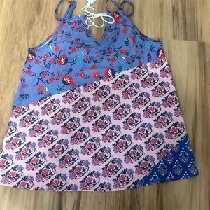 Women's Bohemian  Sleeveless Tank Top Multicolor Tassel Detail Standard Size M